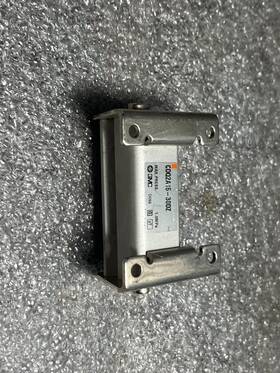 Cdq2a16-30dz Smc Double Acting Pneumatic Cylinder 16mm