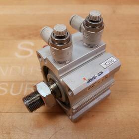 Cdq2a50-15dm Smc Pneumatic Cylinder With Magnet 50mm Bore 15mm Stroke - Used