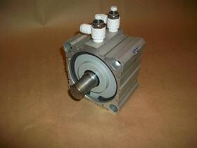 Cdq2b100-20dm-f Smc Pneumatic Cylinder 7 Bal Used