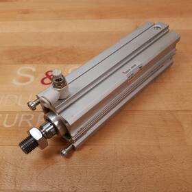 Cdq2f40-125dcm Smc Pneumatic Cylinder 40mm Bore 125mm Stroke. - Used