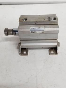 Cdq2l40-35dc Smc Double Acting Compact Pneumatic Cylinder With Mounting Brackets