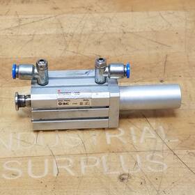 Cdqsb20-30d Smc Pneumatic Cylinder 20mm Stroke 30mm Bore - Used Cdqsb20-30d Smc Pneumatic Cylinder 20mm Stroke 30mm Bore - Used
