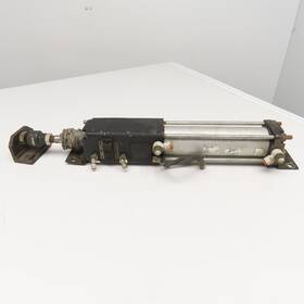Ce2l63-200j-a54l Smc 63mm Bore 200mm Stroke Rod Lock Reading Air Cylinder