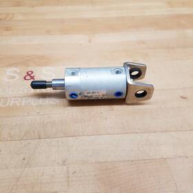 Cg150-j3m01c-13 Smc Round Body Cylinder 145 Psi 1.00 Mpa - Used