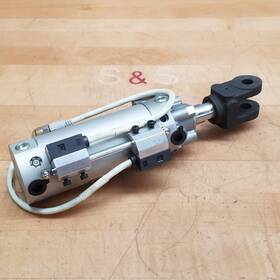 Ckp1b50-75y-p74se Smc Pneumatic Clamp Cylinder Max Press 1.0mpa - Used