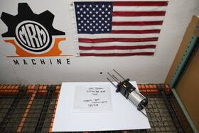 Cl1f100-90f-xc15 Smc Pneumatic Lock-up Cylinder Used With Warranty See All Pics