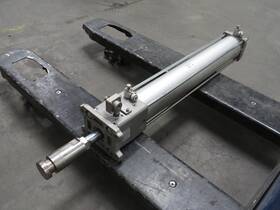 Cla2f100-600-e Smc Pneumatic Cylinder 1.0mpa T194839