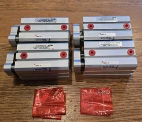 Cqmb20-40 Smc Lot Of 4 / Cqmb2040 Compact Guide Rod Pneumatic Cylinders