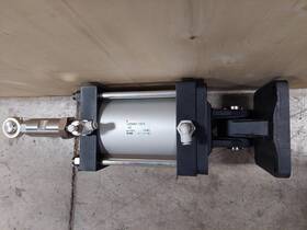 Cs1dn160-y2273-140 Smc Air Cylinder