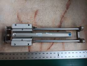 Mggmb32-300 Smc Guided Cylinder 145psi
