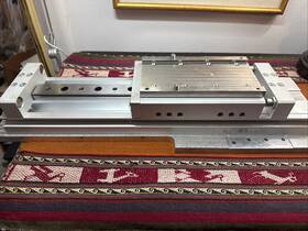 Mgpl20tn-200az-m9psapc-xc9 Smc Mxw25tn-200b-m9pm3 Maxwell Series Air Slide Table With Cover