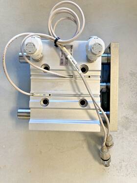 Mgpl32-50z-m9bl Smc Mgpl32-50z Guided Slide Cylinder 32mm 50mm D-m9psdpc Switches Free Ship Usa