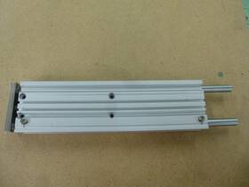 Mgpm16-200z Smc Compact Guide Cylinder