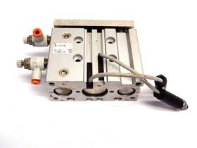 Mgpm25-25z Smc Compact Guide Cylinder 25mm Bore Stroke With 2 D-y7pv Sensor