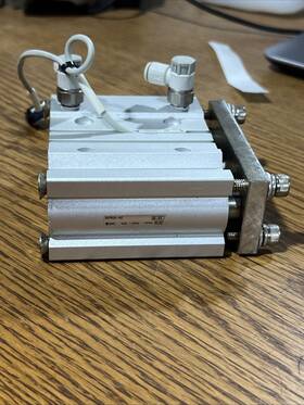 Mgpm25-40z Smc Guided Cylinder 25mm Bore 40mm Stroke Mgpm25-40z Smc Guided Cylinder 25mm Bore 40mm Stroke