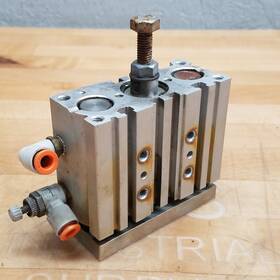 Mgpm25n-30a-xc9 Smc Compact Guide Cylinder 1-1/4 Inch Stroke 11/16 Bore - Used
