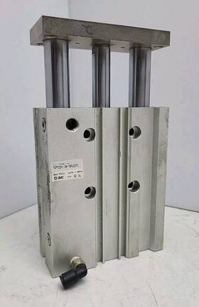 Mgpm32n-100-m9pwsdpc Smc Compact Guide Cylinder 32mm Bore 100mm Stroke Used