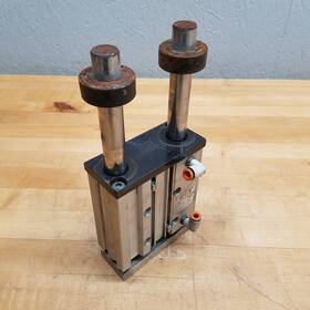 Mgpm32n-75-dum0 Smc Guided Cylinder 2-3/4 Inch Stroke 3/4 Bore - Used