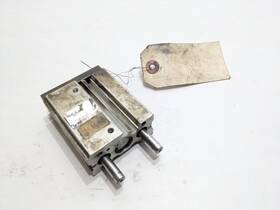 Mgql16-40 Smc Cyl Guided Cylinder