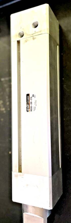 Mgz63-200-z73l Smc Cylinder 145pi Mad In Japan