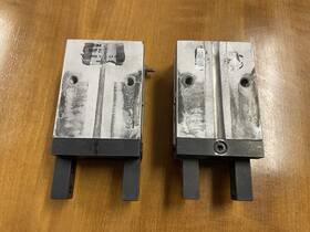 Smc Mhp25d Qty 2 Pneumatic Gripper 0.1-0.6 Mpa