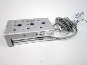 Mxs16-50-m9pl Smc Type Air Slide Table Cylinder Mxs 16-50-m9pl 2x D-m9p And Valves