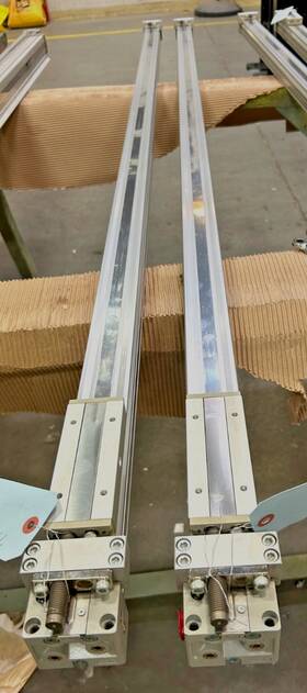 My1b32tng-2000lz Smc Rodless Cylinder 32mm 1.25 Inch Bore 2000mm 78.75 Stroke