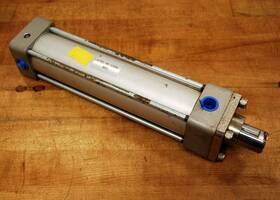 Nca1b200-0500-du002340 Smc 2ft Bore 5 Inch Stroke Pneumatic Cylinder - Used
