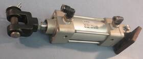 Nca1d150-0200 Smc Pneumatic Tie-rod Cyllinder 250psi 2 Inch Stroke With Rod Clevis