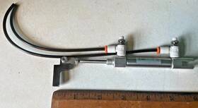 Ncj2d10-100-xb9 Smc Pneumatic Cylinder/linear Actuator With 1 Inch Stroke