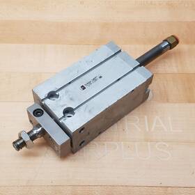 Zcukq32-50d Smc Pneumatic Cylinder 32mm Bore 50mm Stroke - Used