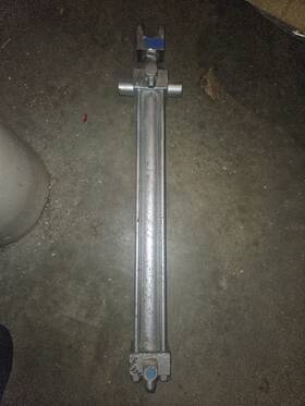 H-1.50b-8 The Milwaukee Cylinder Co. Tie-rod Hydraulic 1.50 Inch Bore 8 Stroke