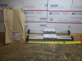 8.500..pneumatic Tolomatic Mxp16s 2 Np Sk Slide Cylinders..lot Of 2..see Pics