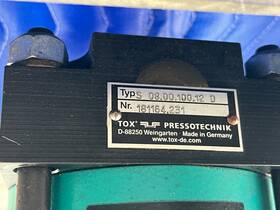 S08.00.100.12 Tox Pressotechnik D Air/oil Cylinder