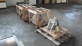 9775-010 Tronair 4 3 Ton Tripod Aircraft Jacks