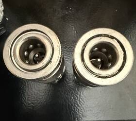 Hpc600-0-m9 Ultra Pressure C. Hpc600- Lm6 Quick Disconnect Female Couplers With Check Valve. Preowned-2pcs