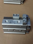(brand New) Smc MXQ20-10AS Cylinder #S001. Fixed Price $125.00.