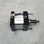 Starcyl ST3IR-6X2-#X Pneumatic Cylinder, 6" Bore, 2" Stroke. Used. Fixed Price $105.58.