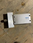 Flat Cylinder DZF-2 1/2"-4,500 -a-p-a; Festo 162978. Fixed Price $40.00.