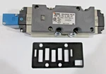 Smc VSS8-10-FG-S-3EZ-V1 Pneumatic Solenoid Valve. Fixed Price $31.99.