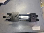 Parker 1H2H0A00077911 /1.50TBBB2HHHAT1S13A2.00 Hydraulic Cylinder New Free Ship. Fixed Price $510.96.