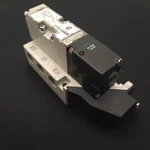 Numatics 062BA43AM Pneumatic Valve Position 5 Port 1/4" Npt 24VDC. Fixed Price $35.00.