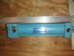 Vickers 250 Psi Pneumatic Cylinder TE10DRCA1SA07000. Fixed Price $45.00.