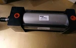 New Speedaire Model 4X381A Double Acting Cylinder. Fixed Price $100.00.