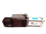 Parker P82G63-3100U Cylinder Left Clamp 63MM W/ BES-Z02KR2-PSC20F-P100-S04V. Fixed Price $136.79.