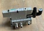 Numatics 122BB500M000061 Pneumatic Solenoid Valve 122RS100J000000 & Base. Fixed Price $100.00.