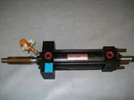 Hennells Hydraulic Cylinder 2" Bore 6" Stroke HD2-MDE5/MX2-B. Fixed Price $500.17.