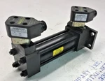 Parker Series Cylinder 1.5-J2HLTVS14A W/ Namco Cylindicator EE210. Fixed Price $181.12.