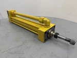 Parker Hydraulic Cylinder 01.65 CJJ2HTS13A 15.875 Used. Fixed Price $225.00.