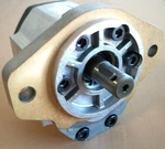 Salami Hydraulic Gear Pump 1.1 Cu.in/rev 14GPM 7/8 Keyed SHAFTMOD#2.5PB19D-R87S3. Fixed Price $199.50.